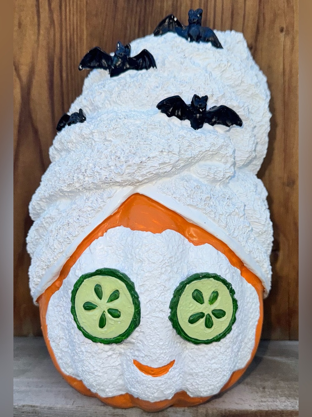 π₯° Halloween Chic Spa π§π»ββοΈ Pumpkin π with White & Orange Bath Mask Pumpkin π